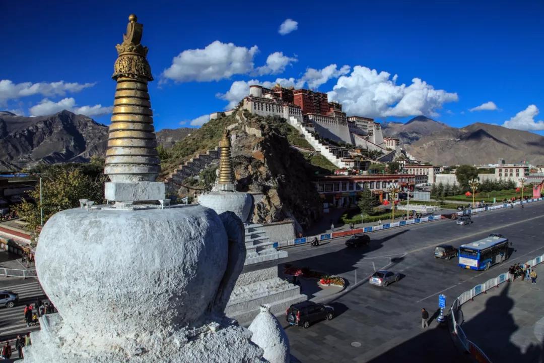 致敬西藏,领导、教师与学子共聚一堂