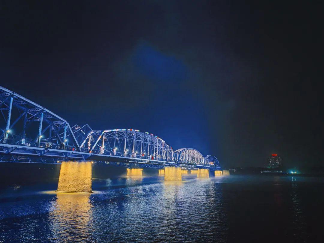 丹东,东北边境城市的独特魅力与争议焦点解析